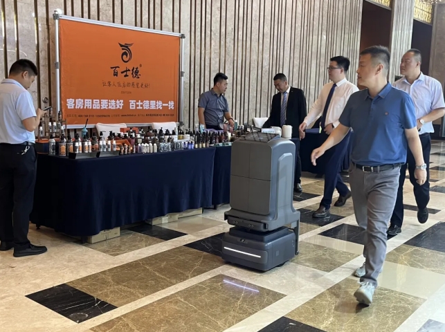 落地40家！米兰科技复合多态机器人蓄势已发